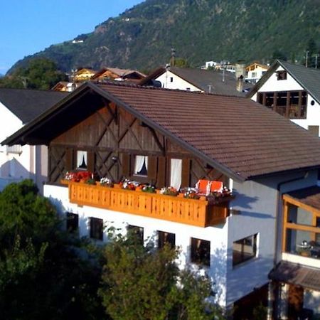 Ferienwohnungen Schweitzer Parcines Bagian luar foto
