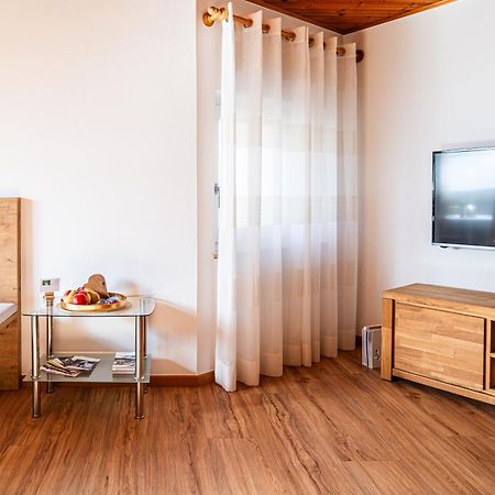 Ferienwohnungen Schweitzer Parcines Bagian luar foto