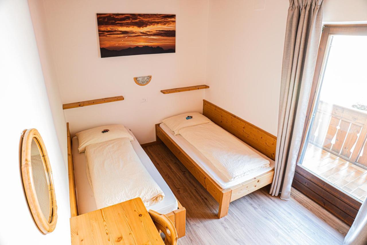 Ferienwohnungen Schweitzer Parcines Bagian luar foto
